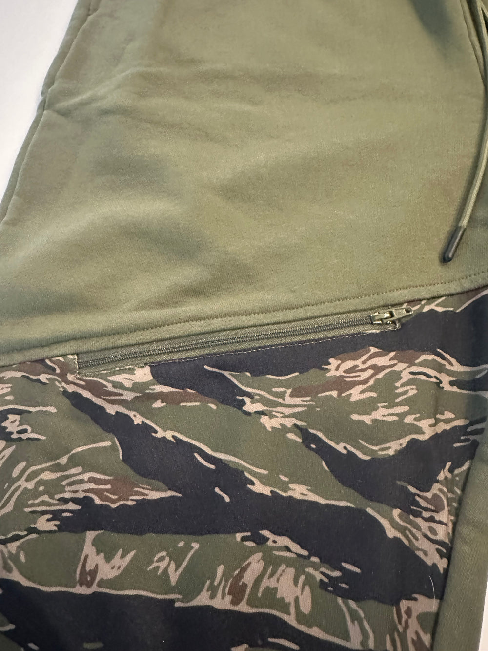 BBB - Army Green / Tiger Camo Sweatpants